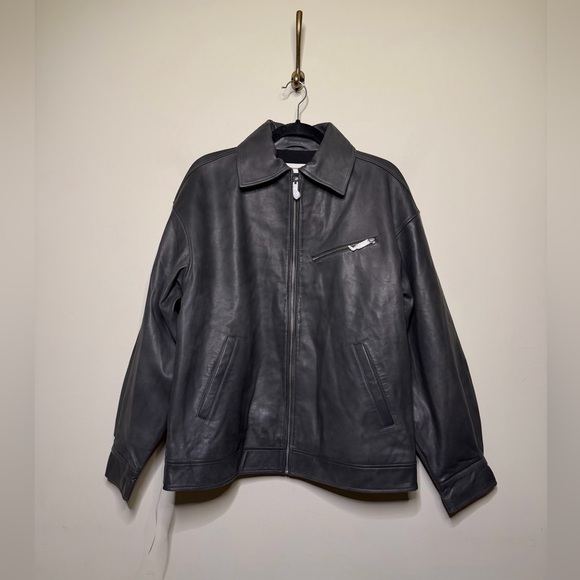 Reformation Veda Marco Leather Oversized Bomber - Picture 5 of 9